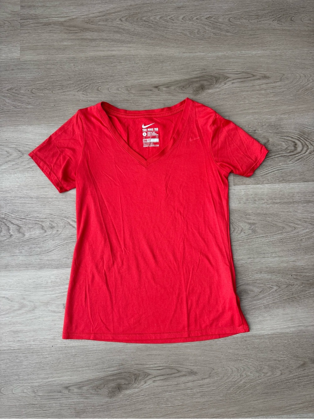 Nike Women’s Red V-Neck Short Sleeve Tee